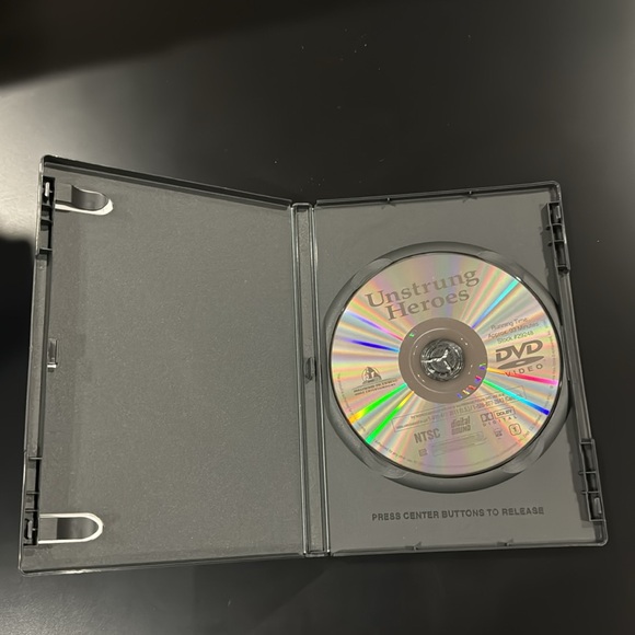 Unstrung Heroes - DVD - Picture 3 of 4
